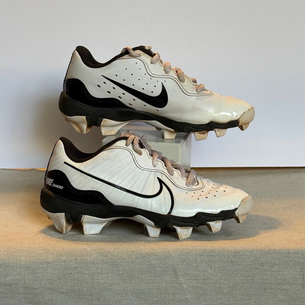 Nike Diamond Kids Baseball Cleats Size 6 White Black Used Field-Ready